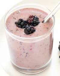 healthy berry yogurt smoothie 5