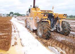 drying soilud chemically using lime