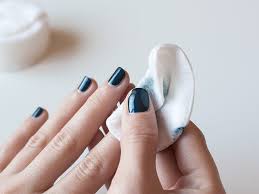 how to remove nail polish from nails