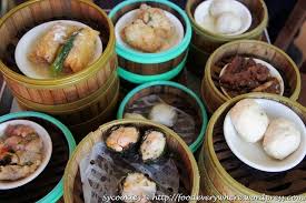 Crispy beancurd roll with shrimp. Dimsum Restoran Jin Xuan Hong Kong Foodeverywhere