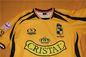 Después siguió intentando llegar arriba. Coquimbo Unido Home Camiseta De Futbol 2008 2009 Sponsored By Cristal