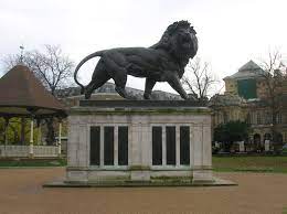 File The Maiwand Lion Forbury Gardens