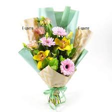 Никога не е било толкова лесно да изпратите цветя на любимия човек просто изберете букет от нашия онлайн магазин за цветя и цена за експресна доставка на цветя до пловдив: Dostavka Na Cvetya S E Cvete Dostavka Na Buket Ot Svezhi Cvetya V Sofiya Plovdiv Varna