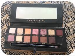 soft glam eyeshadow palette