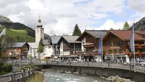Read hotel reviews and choose the best hotel deal for your . Luxuskaufhaus Mini Kadewe In Lech Geplant