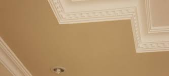 how to cut crown molding for a slanted