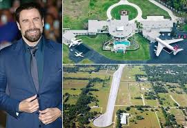 John travolta zeigte sich beim kauf seiner villa in ocala, florida zwar vergleichsweise bescheiden. These Celebrities Houses Are Gorgeous Take A Look Inside Trendscatchers Co Uk Page 29