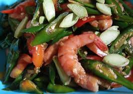 Sometimes beaten egg and chopped scallion might be added into the filling mixture. Resep 18 Oseng Udang Pete Cabe Ijo Yang Enak