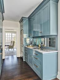 Lacquered Kitchen Cabinets Design Ideas