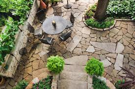 design a flagstone patio and walkway