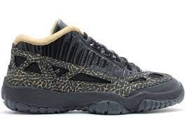 Lows (which sold for $115.00). Jordan 11 Retro Low Ie Black Metallic Gold W 316318 071