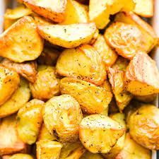 https://fedandfit.com/oven-roasted-potatoes/ gambar png