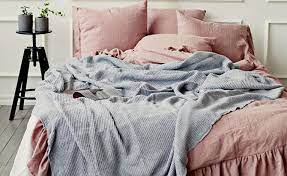 to mix and match linen bedding