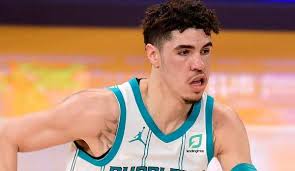 Charlotte hornets' lamelo ball named nba rookie of the year even after missing 21 games. Nba Lamelo Ball Steht Wohl Vor Comeback Fur Die Charlotte Hornets