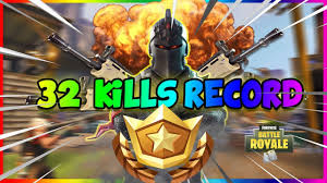 A playstation 4 fortnite squad has managed to set a world record for most kills in a single match, defeating an incredible 61 opponents. Record 32 Kills Sur Fortnite Nintendo Switch Youtube