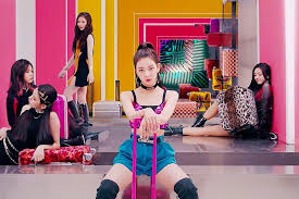 Please like and share this video! Itzy S Dalla Dalla Breaks Record And Becomes K Pop Group Debut Mv With Most Views In 24 Hours Soompi
