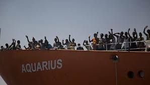 Resultado de imagen de llegada de aquarius a Valencia.