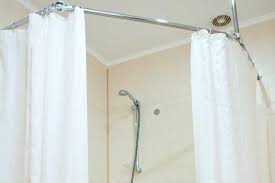 what color shower curtain makes a