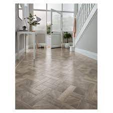 karndean design flooring hallway