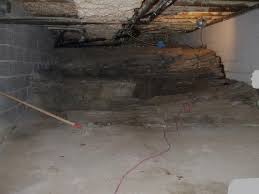 Rock Ledge Crawlspace With Cleanspace