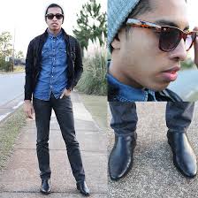 We recommend wearing black suede chelsea's with a smart pair of blue denim jeans, preferably worn so that the boot can be shown off in full. Kenny Jay Zara Black Jacket H M Blue Denim Shirt Gap Charcoal Denim Jeans Asos Tortoise Shell Printed Sunglasses Asos Black Chelsea Boots Home Sweet Home Lookbook