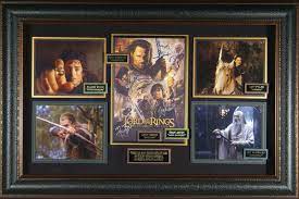 Meanwhile, frodo and sam bring the ring closer to the heart of mordor, the dark lord's realm. Lord Of The Rings The Return Of The King Cast Signed Home Theater Display