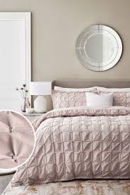 pink all over pleated duvet cover