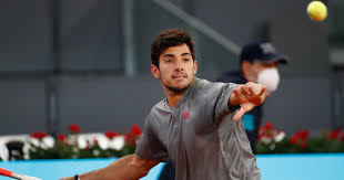 Most of the chilean's titles have come in south america, but he's no stranger to success on european soil. Garin Knocks Medvedev Out Of Madrid Masters Tennis Majors