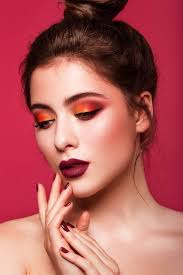 makeup artist training courses