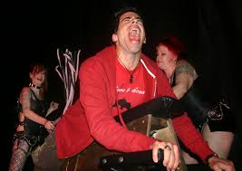 Behold Eli Roth beaten whipped and tortured for the crimes he s.