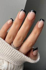 30 minimal black nail designs the