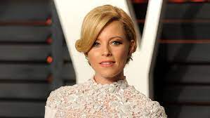 Elizabeth banks was born elizabeth mitchell in pittsfield, a small city in the berkshires in western massachusetts near the new york border, on february 10, 1974. Elizabeth Banks Bows Out As Pitch Perfect 3 Director Variety