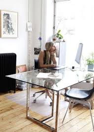 25 Gorgeous Glass Desks For Your Chic