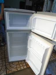 Tủ lạnh mini Sanyo tiết kiệm điện 110 lít -free ship gần - chodocu.com
