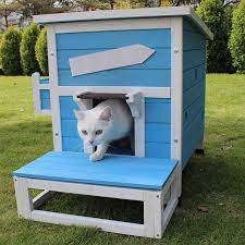 This is made for the smaller sized. The 9 Best Outdoor Cat Houses Daily Paws