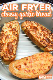 Cheesy Garlic Bread In Air Fryer gambar png