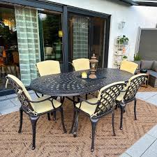 Bronze Oval 6 Seater Garden Furniture