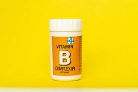 taking vitamin b complex before bed