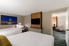 hotel pennsylvania 2 bedroom suite