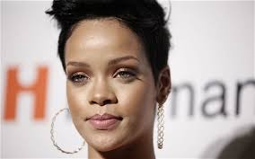Rihanna Number One The Monster Makes Chart History Telegraph