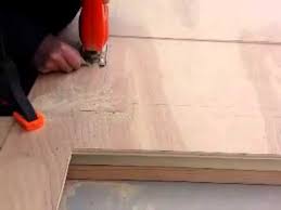 In the same way as for wood filler, choose the shade closest to the wood to be we cut off the remnants sticking out of the hole with a clerical knife or a hacksaw, then we clean it with sandpaper. Diy How To Cut A Square Opening In A Plywood Panel Part 2 Of 2 Youtube