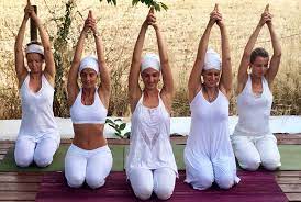 8 kundalini yoga teacher trainings