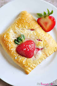 quick easy strawberry pastries with