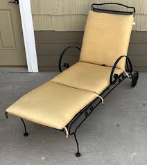 Wrought Iron Chaise Lounge Chair With