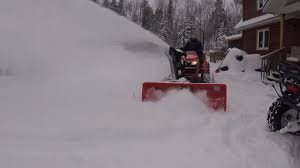 25 kubota b2601 compact tractor snow