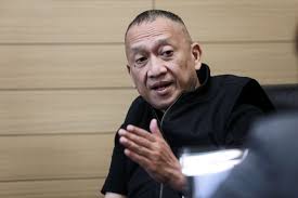 He's a cat with nine lives, served under former prime ministers mahathir mohamad. Nazri We Tracked More Heinous Criminals In The Past Why Not Indira Gandhi S Ex Husband Malaysia Malay Mail