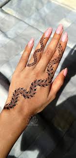 30 beautiful henna designs delicate