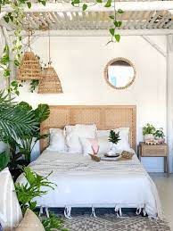 25 tropical bedrooms to let summer in