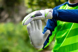To measure you hand, and understand your size, follow these steps: Best Goalkeeper Gloves 2021 Review Athleticlift