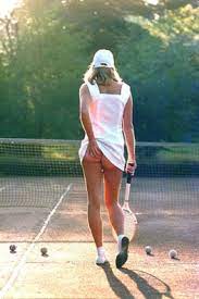 Naked tennis